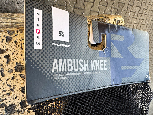 Race face ambush knee - race,